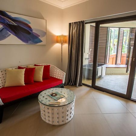 Sand&Sandals Desaru Beach Resort&Spa Exterior foto A room at the hotel
