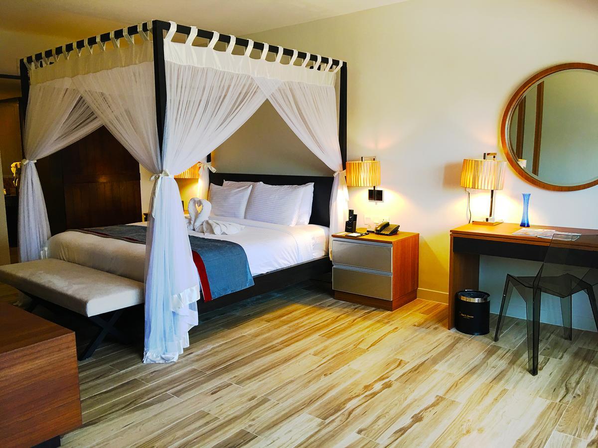 Sand&Sandals Desaru Beach Resort&Spa Exterior foto A room at the hotel